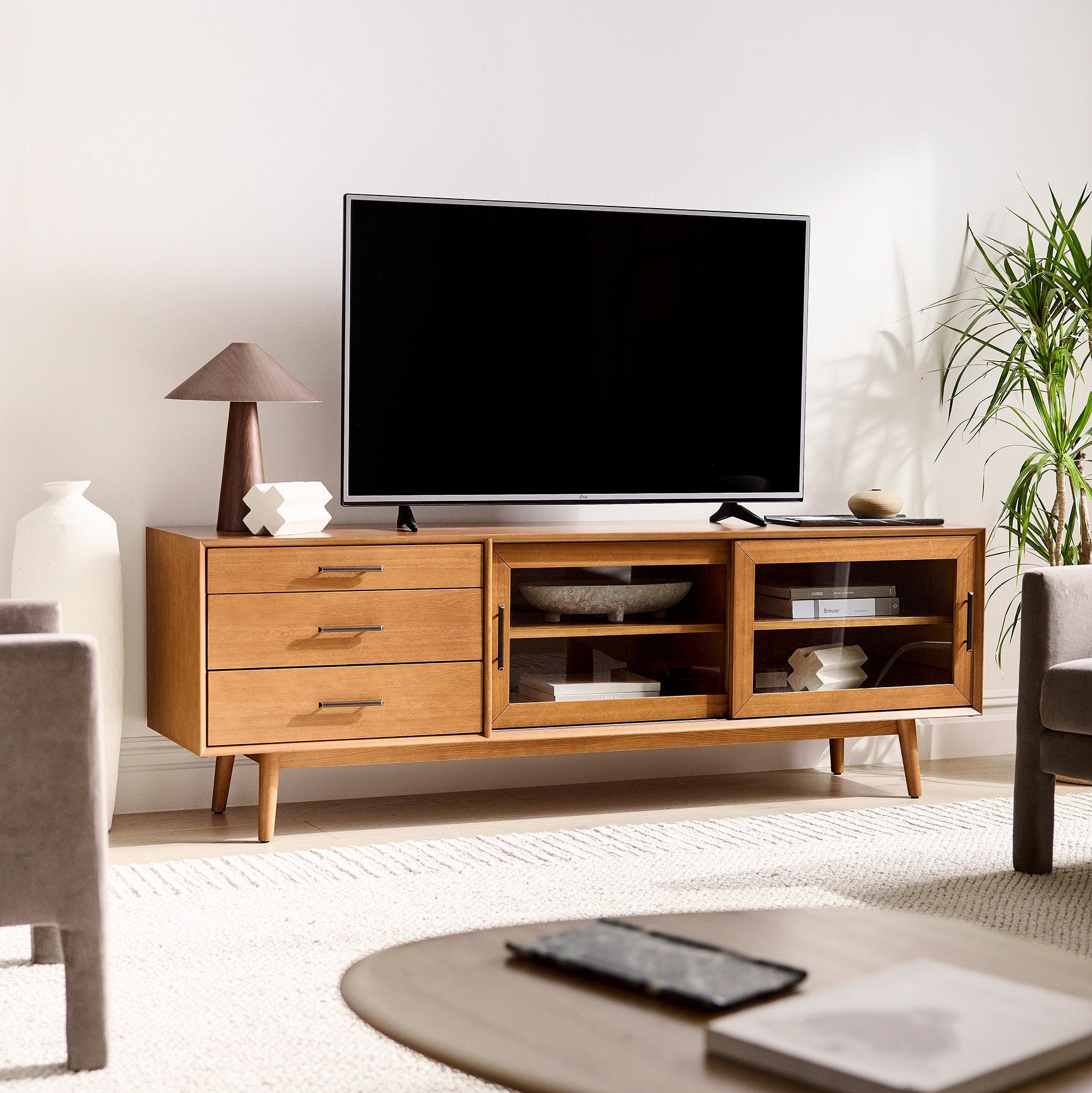 وحدة تليفزيون 7